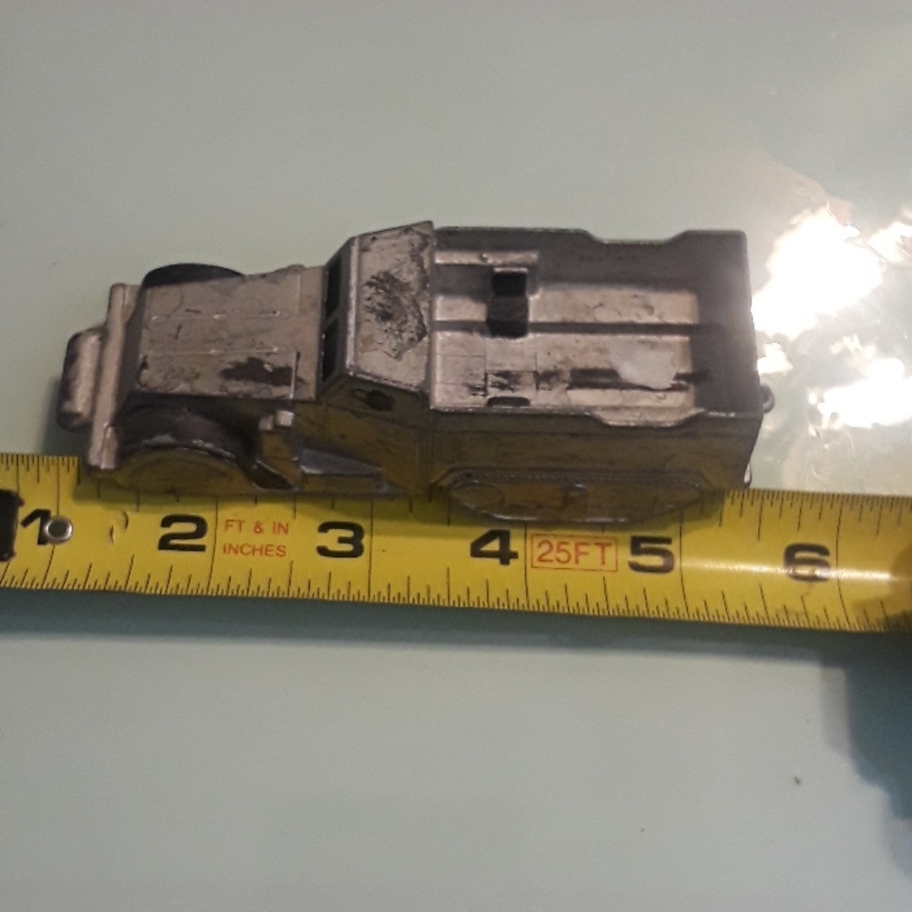 Toy - Picture 4 of 5